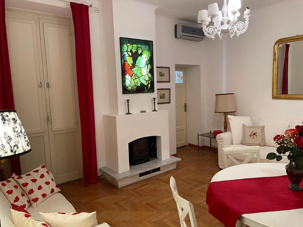 Elegant Apt-Typical Roman Palazzina Pz Alessandria Apartment